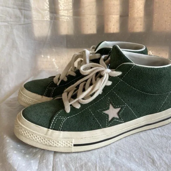 Converse One Star Mid Suede sneakers in a Ox green color Rare!! W 6.5/ M 4.5 - Picture 2 of 9